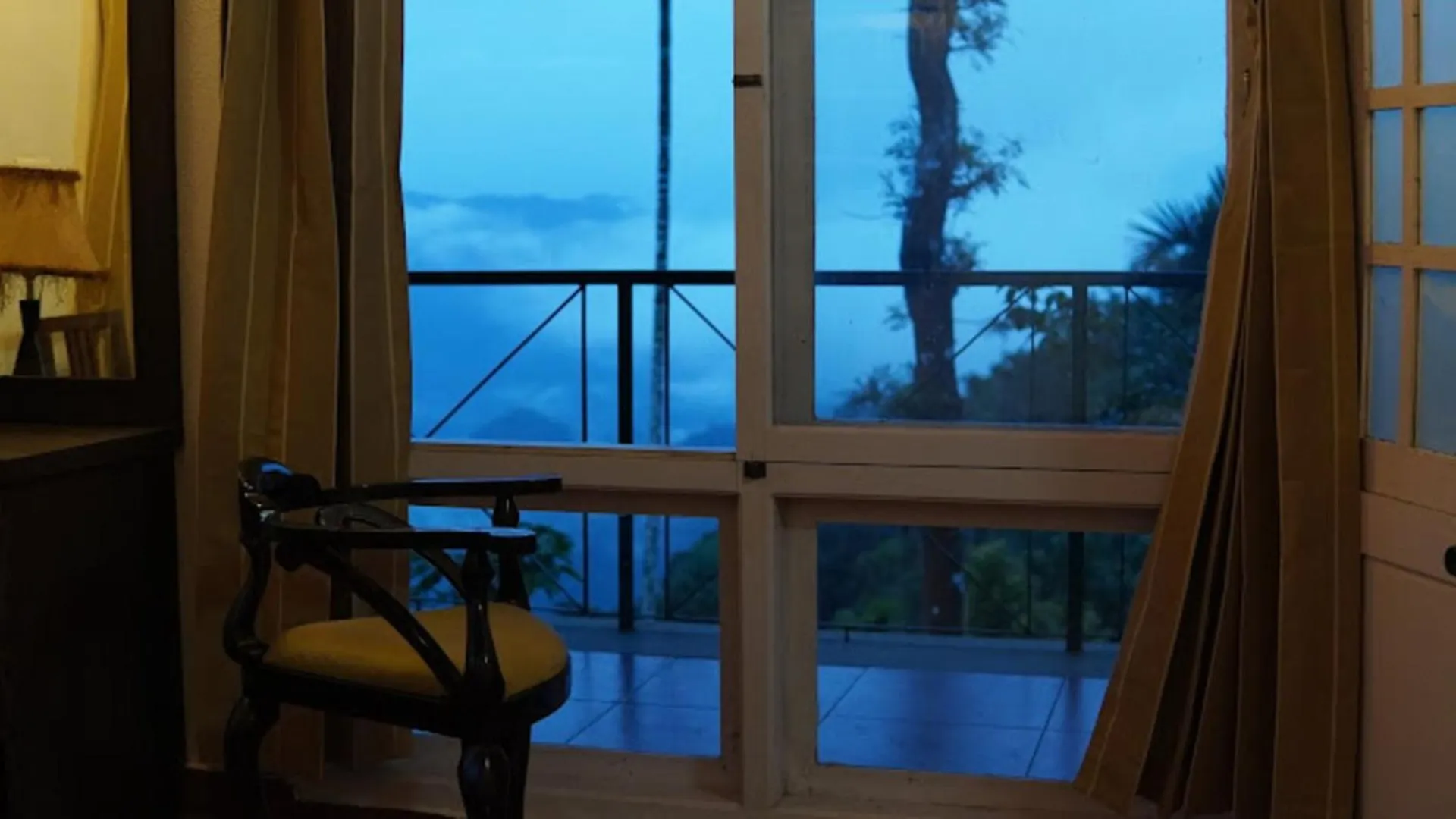 Resort Rain Clouds Wayanad Forest Retreat - The Best Couple Friendly Private Cottages With Bathtub