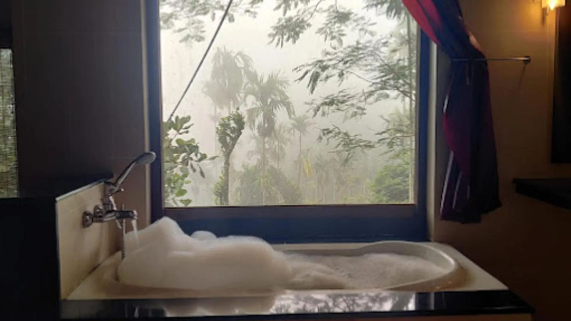 Rain Clouds Wayanad Forest Retreat - The Best Couple Friendly Private Cottages With Bathtub 0*,