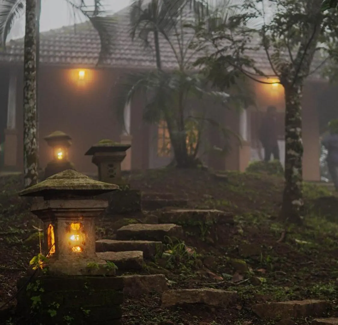 Resort Rain Clouds Wayanad Forest Retreat - The Best Couple Friendly Private Cottages With Bathtub India
