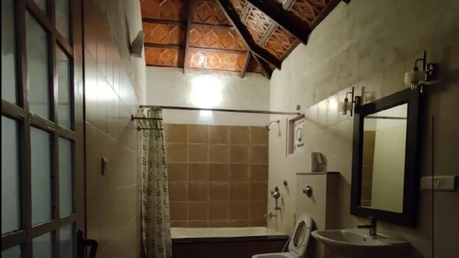 Rain Clouds Wayanad Forest Retreat - The Best Couple Friendly Private Cottages With Bathtub 0*,  India