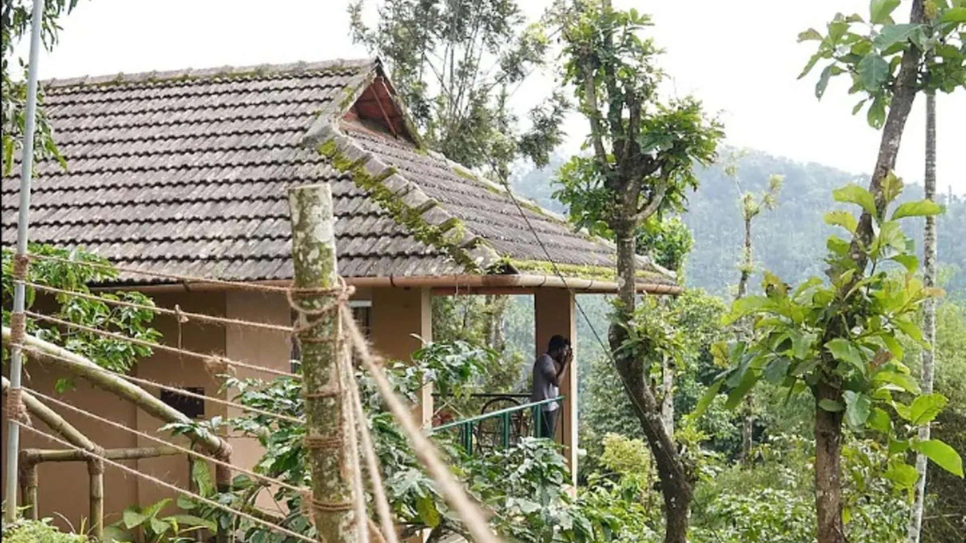 Rain Clouds Wayanad Forest Retreat - The Best Couple Friendly Private Cottages With Bathtub Resort