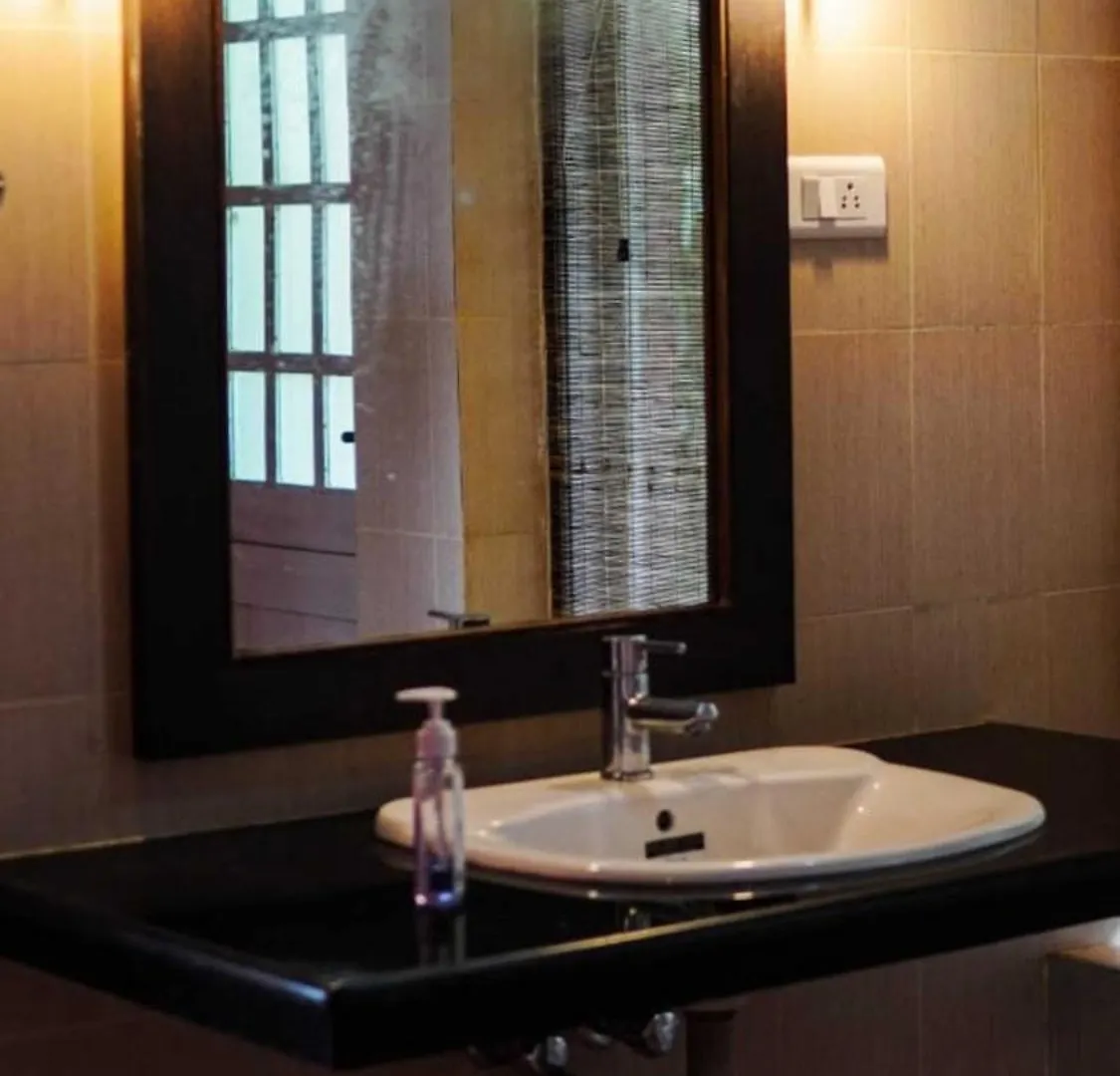 Resort Rain Clouds Wayanad Forest Retreat - The Best Couple Friendly Private Cottages With Bathtub