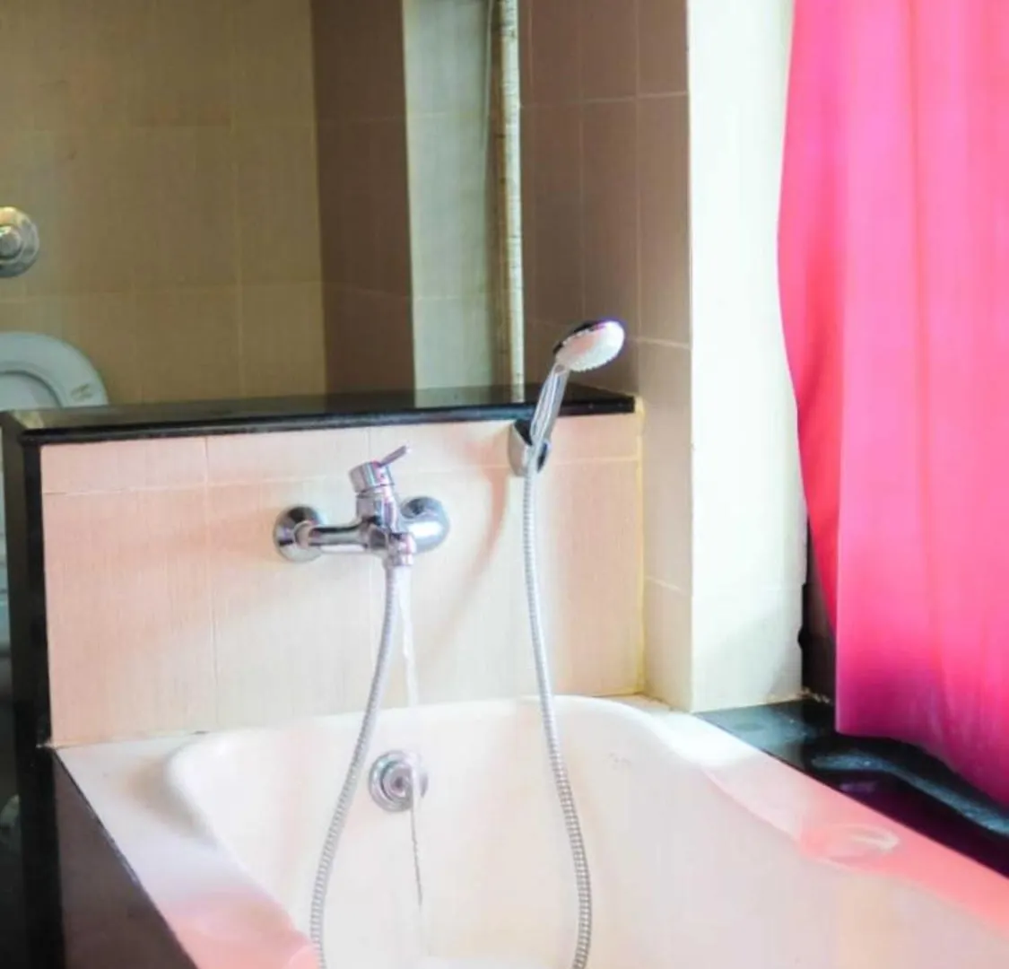Resort Rain Clouds Wayanad Forest Retreat - The Best Couple Friendly Private Cottages With Bathtub